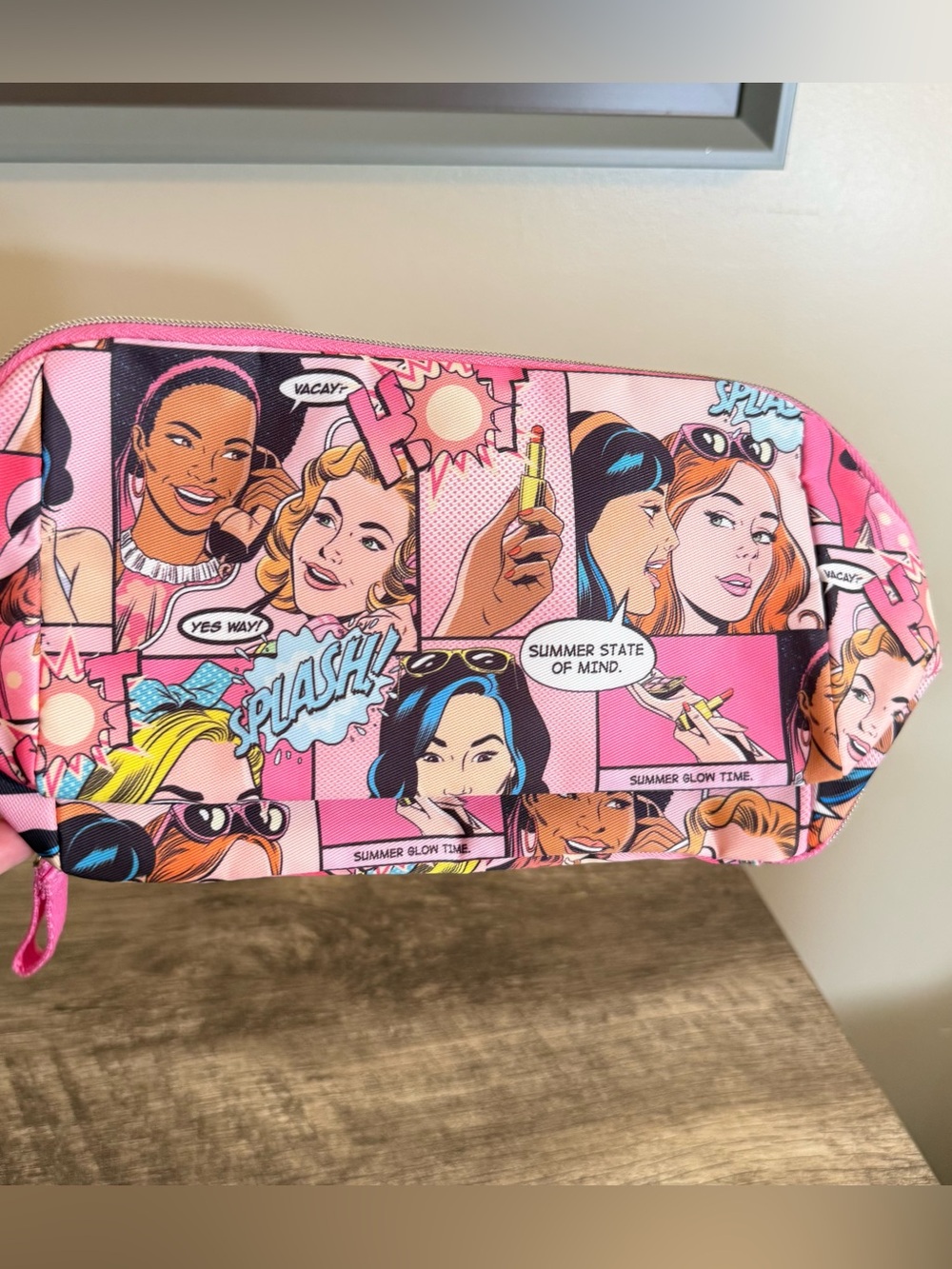 Estée Lauder exclusive Travel Cosmetics Makeup Bag Pink Comic Book Design